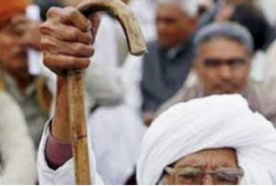 पंचायत का तुगलकी फरमान, युवती का फोटो वायरल करने पर बिरादरी से बेदखल