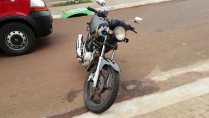 Pedras soltas provocam a queda de motociclista que precisa ser socorrido no Esmeralda
