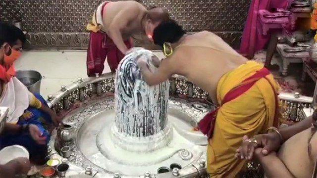 Fourth Monday of 'sawan' month celebrates at Mahakal temple