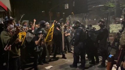 "美, 연방요원 파견으로 시위사태 악화"...총격 사망사건도 발생 / YTN