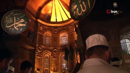 Ayasofya'da sabah namazı yoğunluğu devam ediyor