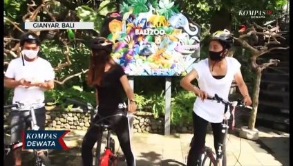 Serunya Bersepeda Di Kebun Binatang