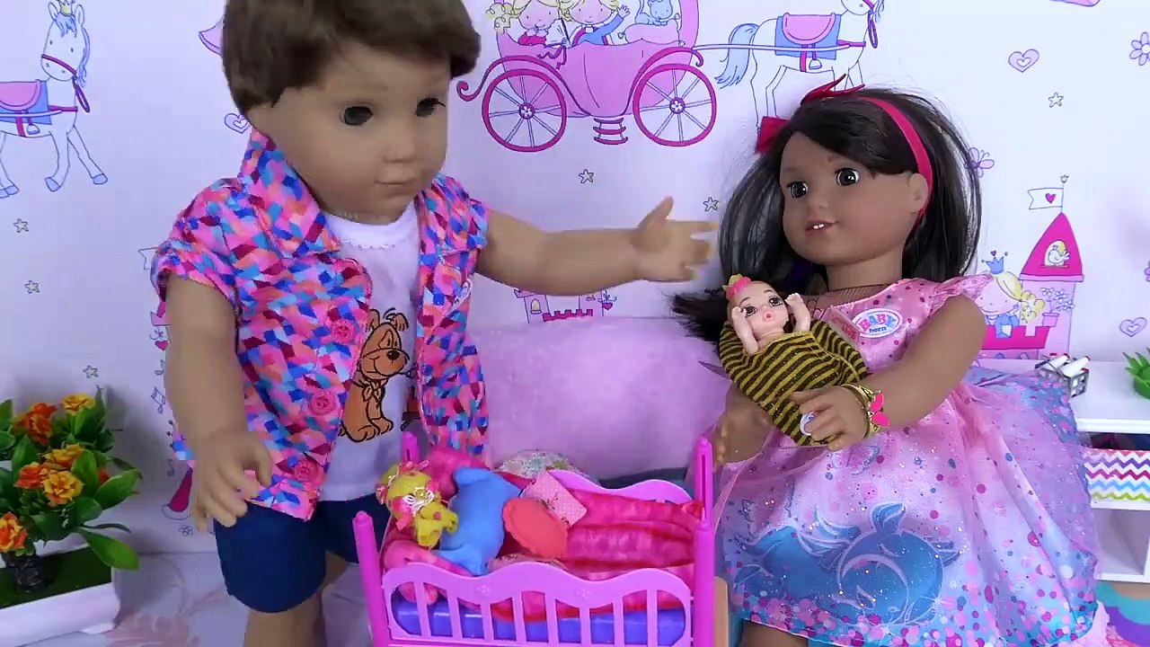 Play Baby Born Surprise Mini Dolls and Bath Toys! video Dailymotion