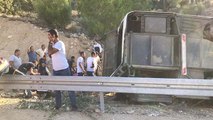 Mersin’de askerleri taşıyan otobüs devrildi!
