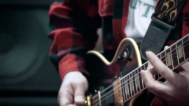 14) Music. Guitar Bass. MODBAP. Density & Time. Dance et électro. Dramatique