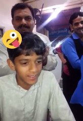 Funny Urdu Hindi eid ul auzha ky bary small boy ki video kmal kr dea Lovely sound by small child