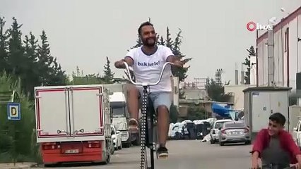 Adanalı tasarımcı 2 buçuk metre yüksekliğinde bisiklet tasarladı