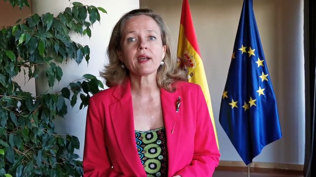 Nadia Calviño, ministra de Asuntos Económicos, valora la nueva regulación de créditos y tarjetas revolving.