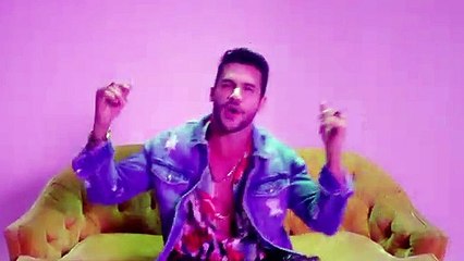 Willie Gomez y Sharlene - Mojados Remix (Official Video)