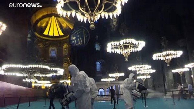 Греческий бизнес призывает бойкотировать товары из Турции