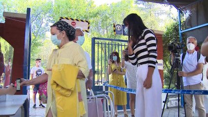 Reabren las piscinas municipales de Madrid sin completar el aforo establecido