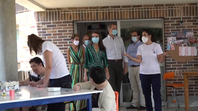 Los Reyes visitan en Navarra el centro de Aspace