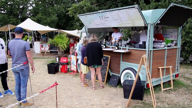 Direction le Lac de la forêt d'Orient dans l'Aube en Champagne pour rencontrer M beach guinguette à moins de deux heures de Vincennes.