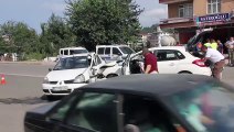 Ünye'de trafik kazaları: 3 yaralı - ORDU