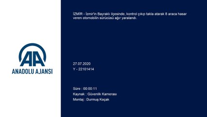 Defalarca takla atarak 8 araca çarpan otomobilin sürücüsü ağır yaralandı - İZMİR