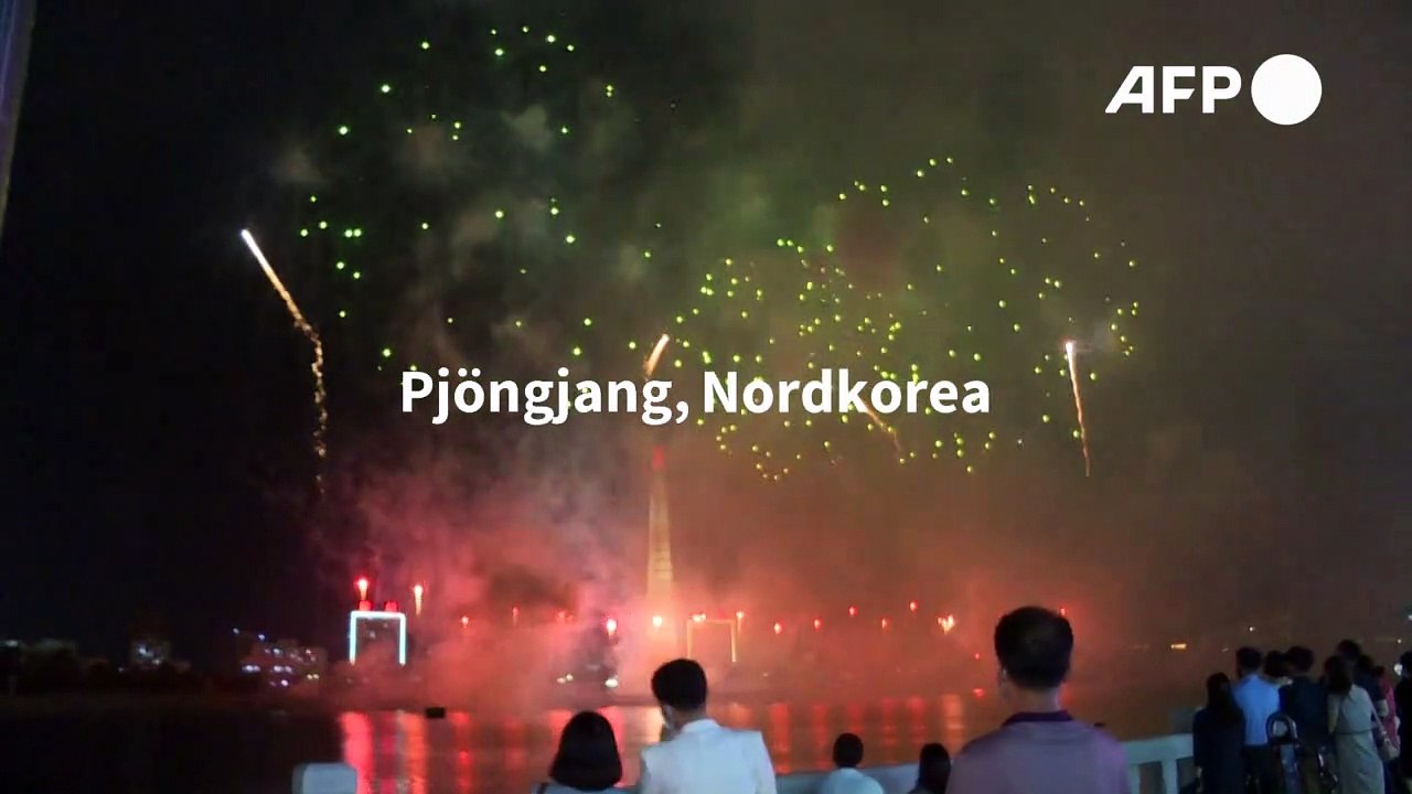 Nordkorea feiert Waffenstillstand mit Feuerwerk