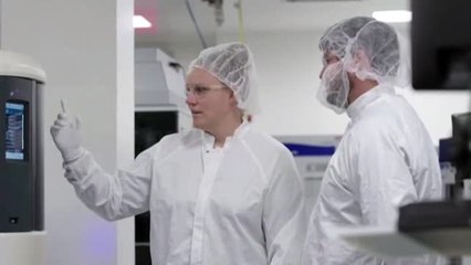 Estados Unidos anuncia que la vacuna de Moderna contra el coronavirus estará lista en noviembre