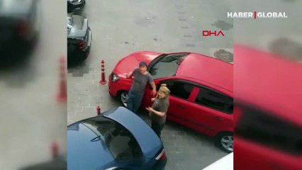 Otomobili böyle parçaladı! Saniye saniye görüntülendi