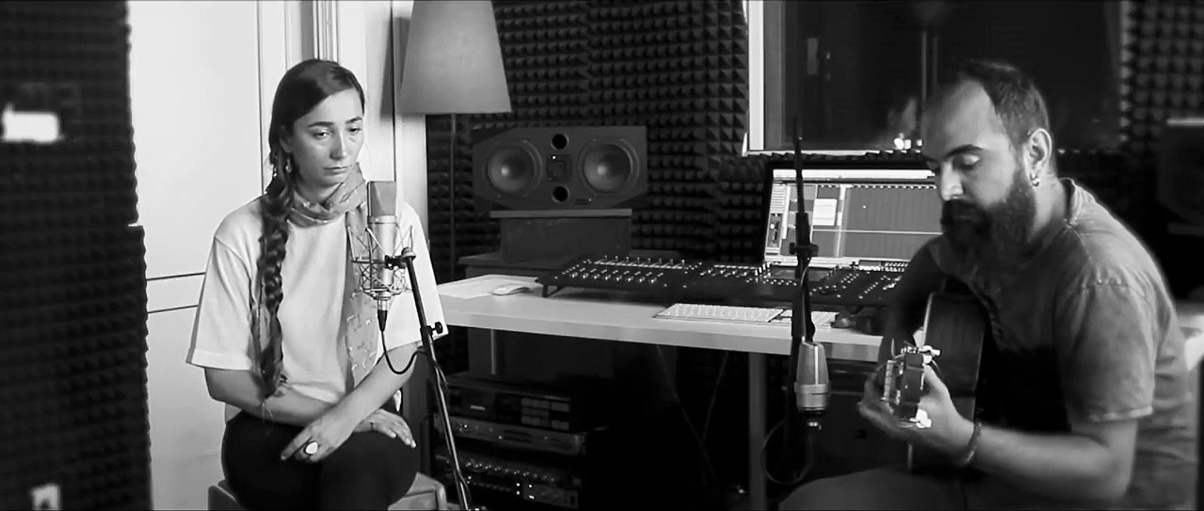 Burcu Yeşilbaş - Nesini Söyleyim