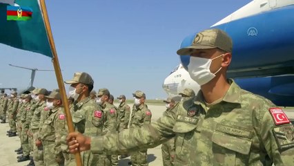 Azerbaycan'la ortak tatbikata katılacak Türk askerleri Bakü'ye geldi
