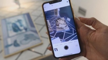 Imágenes en negativo para mostrar la dualidad de la vida en la guerra siria