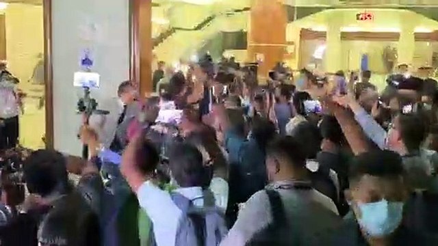 Najib speaks to media after High Court sentencing