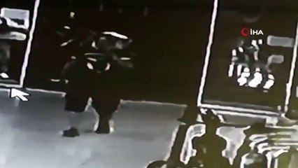 Antalya’da 2.5 yaşındaki çocuğu kaçırma girişimi kamerada