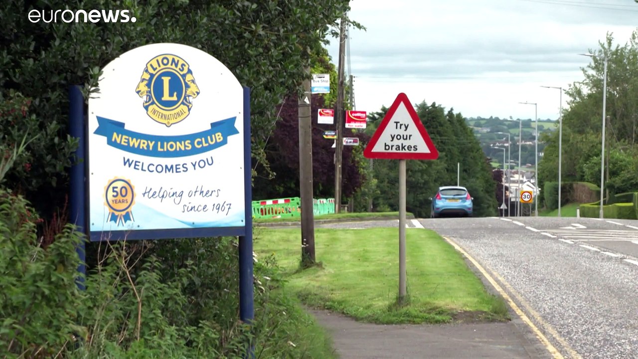 "Los baches" del Brexit generan malestar entre automovilistas y camioneros en la isla de Irlanda