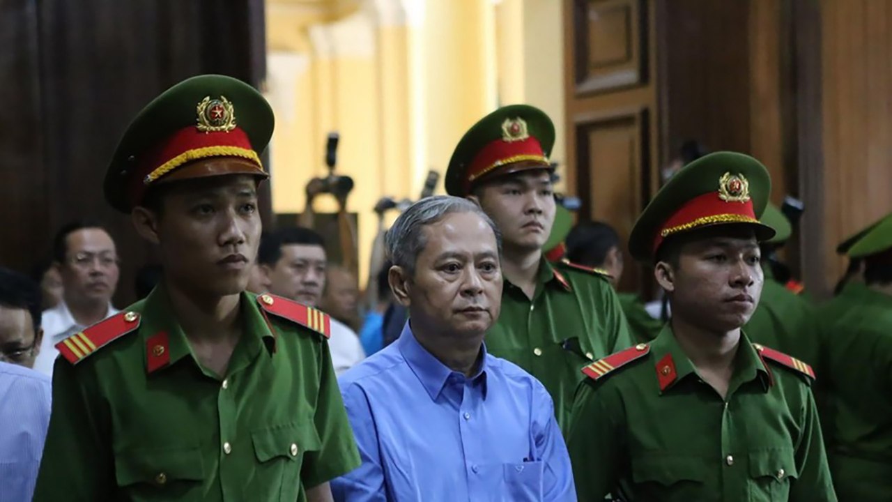 Khai trừ Đảng nguyên Phó Chủ tịch TP.HCM Nguyễn Hữu Tín