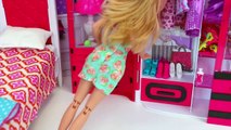 Barbie Girl Cleaning Doll House Vacuum Cleaner Toys!