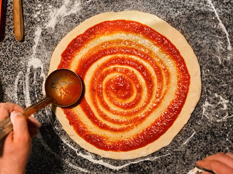 Wegen Metallteilchen: Rewe, Aldi und Lidl rufen Pizzateig zurück