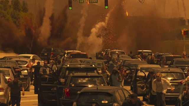 GREENLAND - destruction clip - Gerard Butler