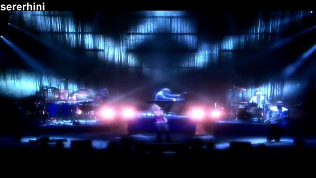 Dido — “Don't Leave Home” — (from “Dido: Live At Brixton Academy”)