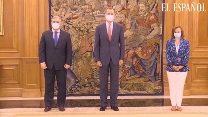 Felipe VI reaparece en público tras la salida de España de su padre