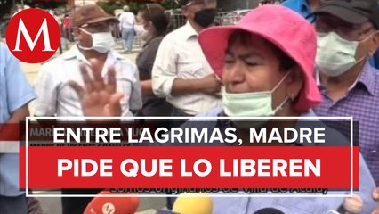 Marcha personal de salud para exigir la liberación de urgenciólogo del Isstech
