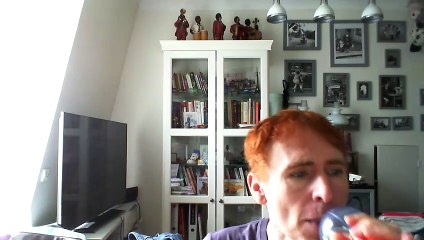 Wiwi égratigne "when i come home"