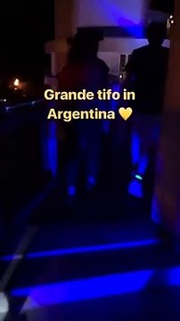 MotoGp - Tutti pazzi per Valentino Rossi in Argentina: il Dottore come il Papa