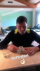 Borriello lancia una nuova moda di bere il caffÃ¨