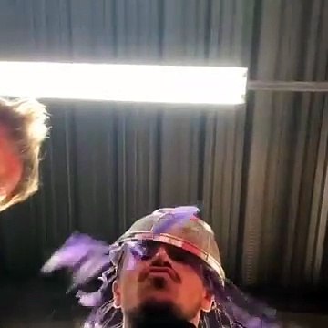 Scott Redding in Giappone con il suo nuovo e pazzo taglio di capelli