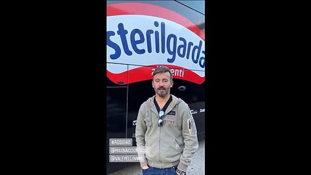 Da Biaggi a Gibernau: gli auguri ironici e di conforto per i 40 anni di Valentino Rossi dai suoi storici rivali