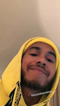 Notte impegnativa per Hamilton a Baku: nuovi tatuaggi alla mano e... Trono di Spade