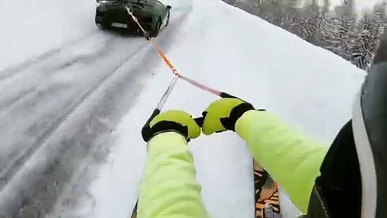 Sciare trainato da una Lamborgini