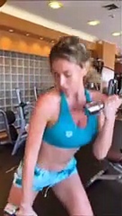 Allenamento sfiancante e sexy per Diletta Leotta al rientro dalle vacanze