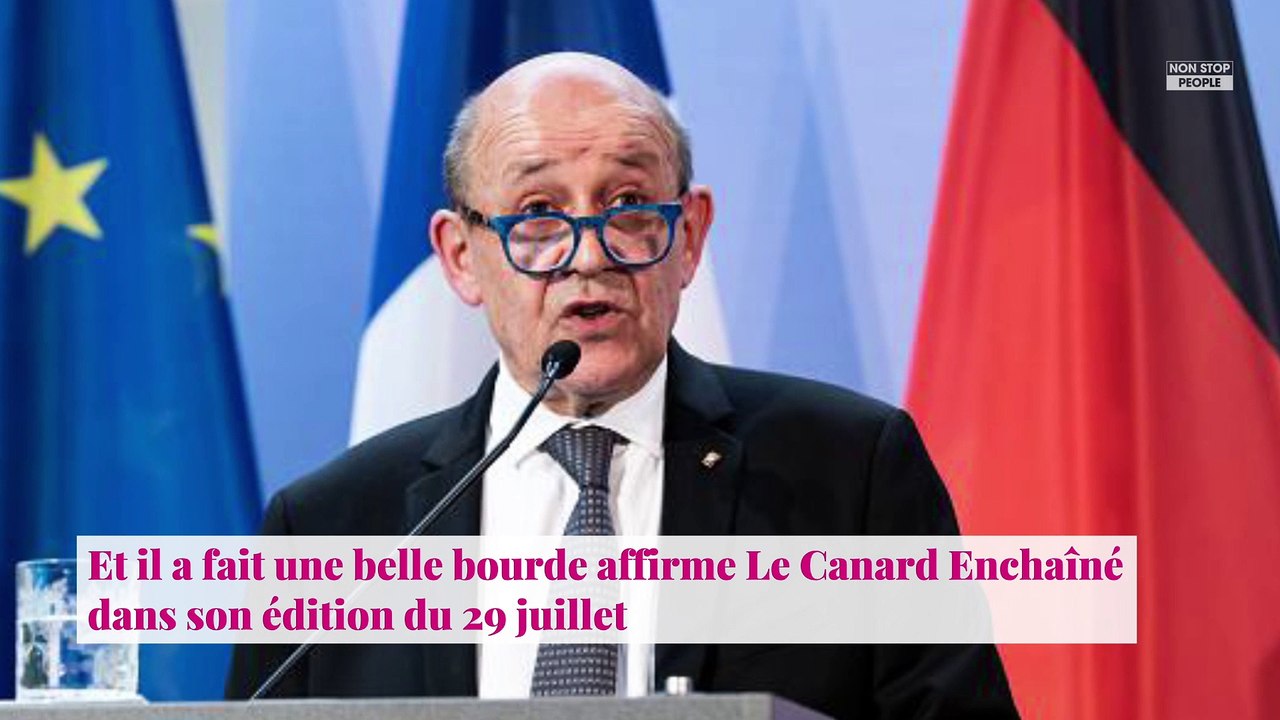 Ségolène Royal traitée de "folle" dans un SMS : la belle bourde de Jean-Yves Le Drian