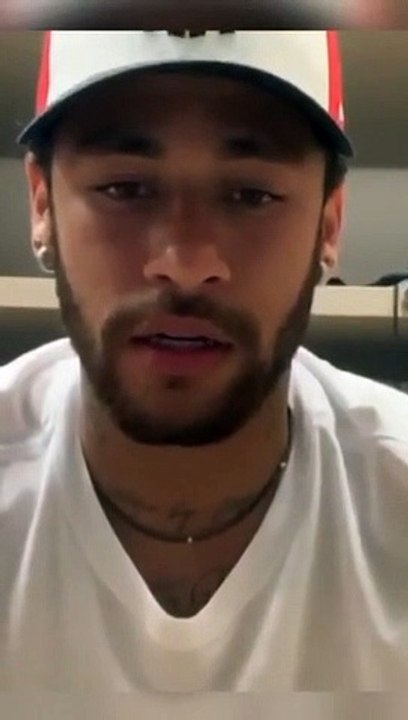 Neymar accusato di stupro, il brasiliano pubblica le conversazioni sui social