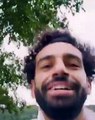 Salah compie il miracolo: il calciatore del Liverpool corre sull'acqua
