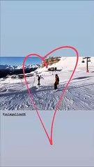 Valentino Rossi e Francesca Sofia Novello insieme sullo snowboard sulla neve di Madonna di Campiglio