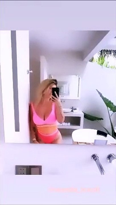 Wanda Nara hot alle Maldive: i video in bikini sono da capogiro