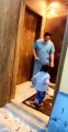 Medico saudita nega un abbraccio al figlio e scoppia in lacrime dopo aver smontato dal turno in ospedale
