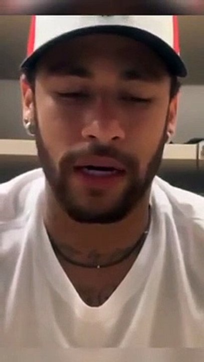 Neymar si difende dalle accuse di stupro e pubblica la chat con la ragazza coinvolta nella vicenda